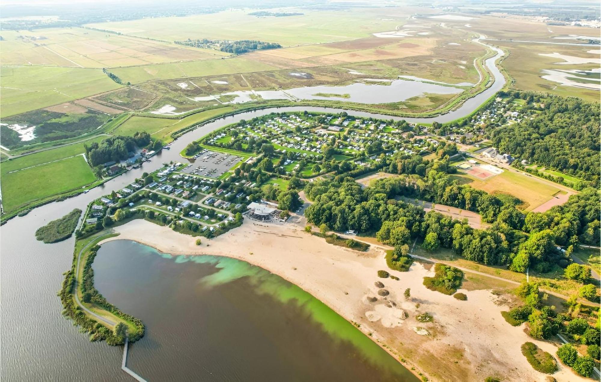Апартаменты Cozy Tiny Solhouse 7 - Near Groningen - 5 Star Location Kropswolde Экстерьер фото